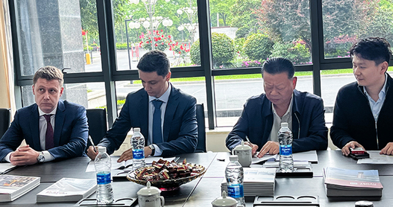 Varmt grattis till TENAU ELEVATOR (CHINA) CO., LTD. och det ryska företaget GLOBAL-ELEVATING
